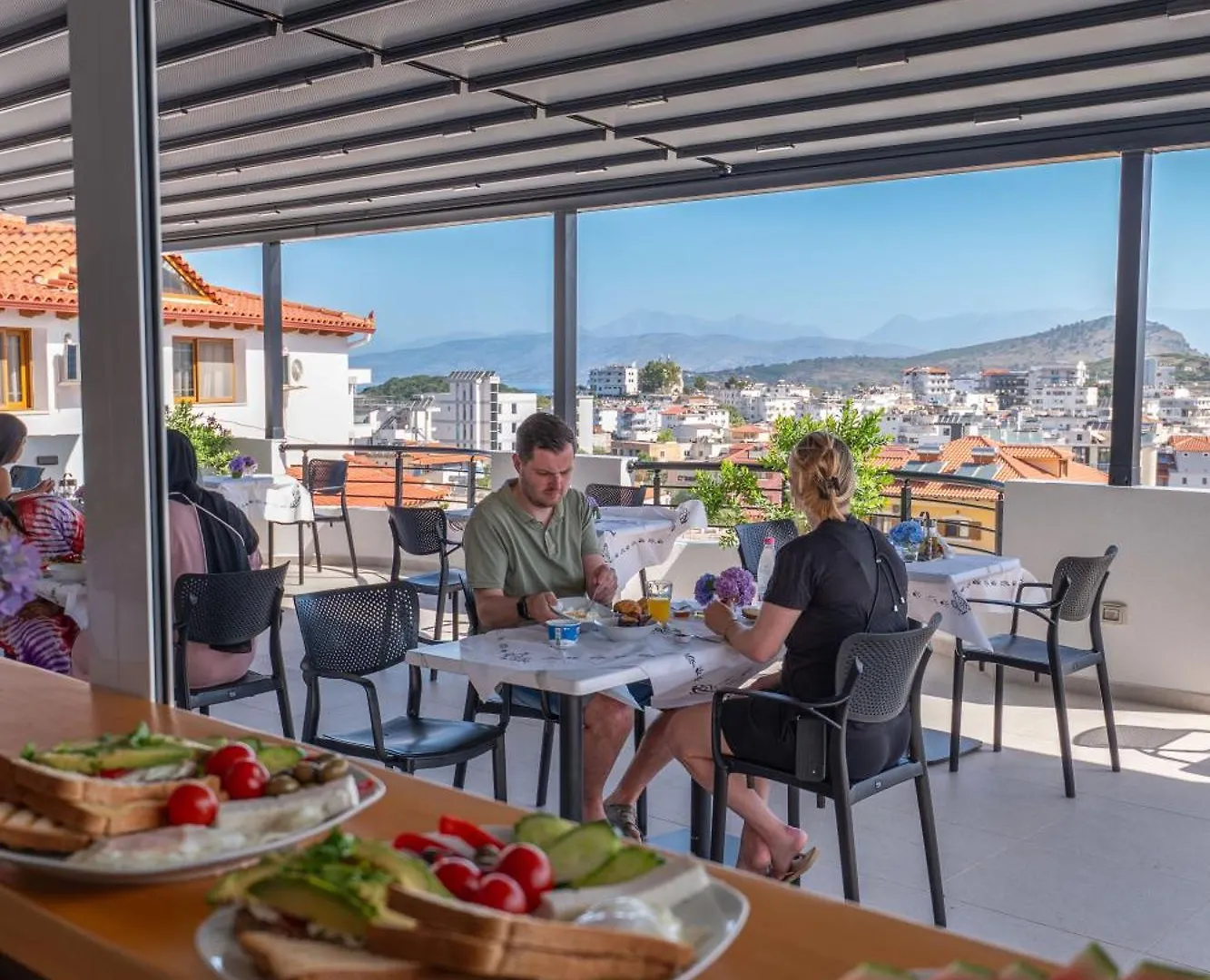 Monel Hotel Ksamil