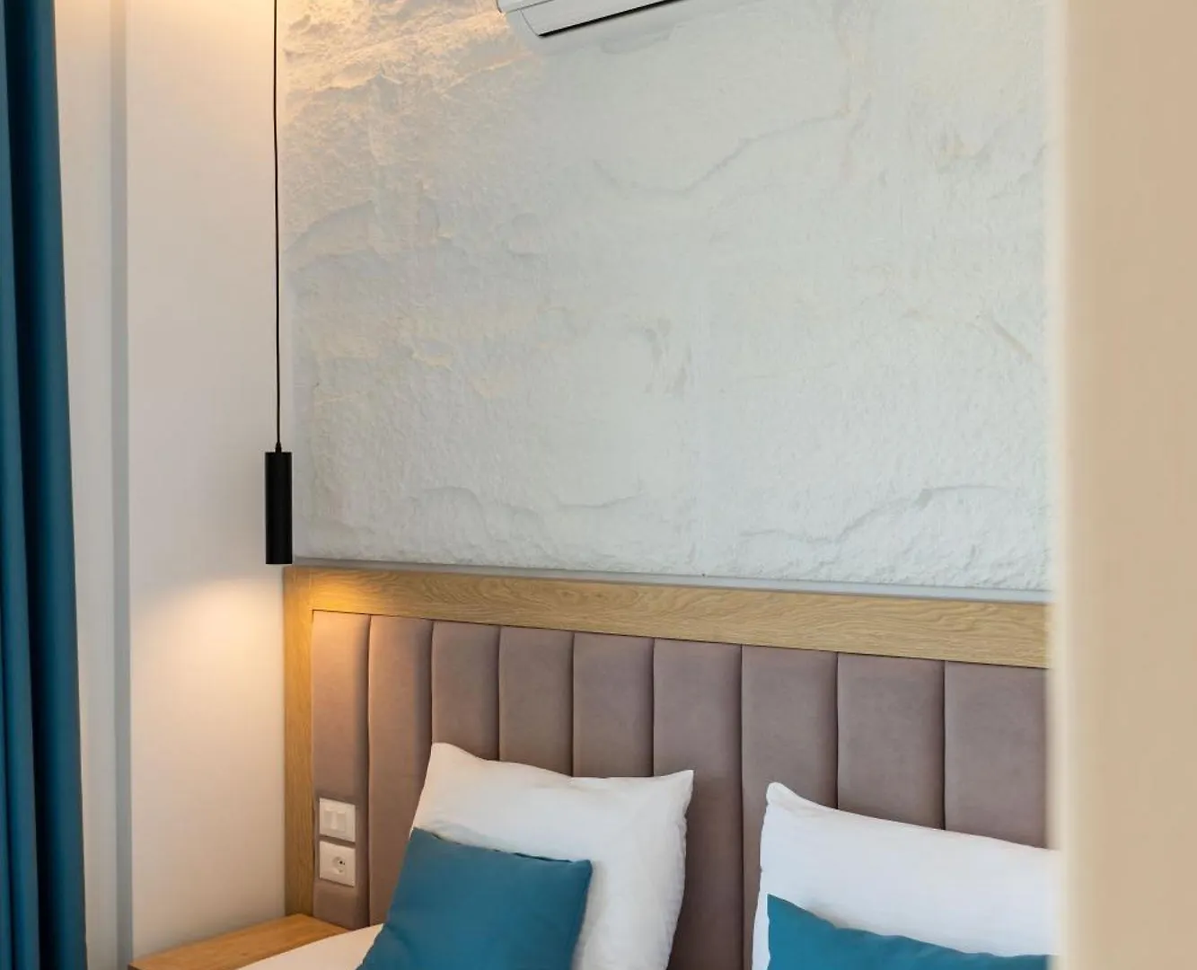 Monel Hotel Ksamil