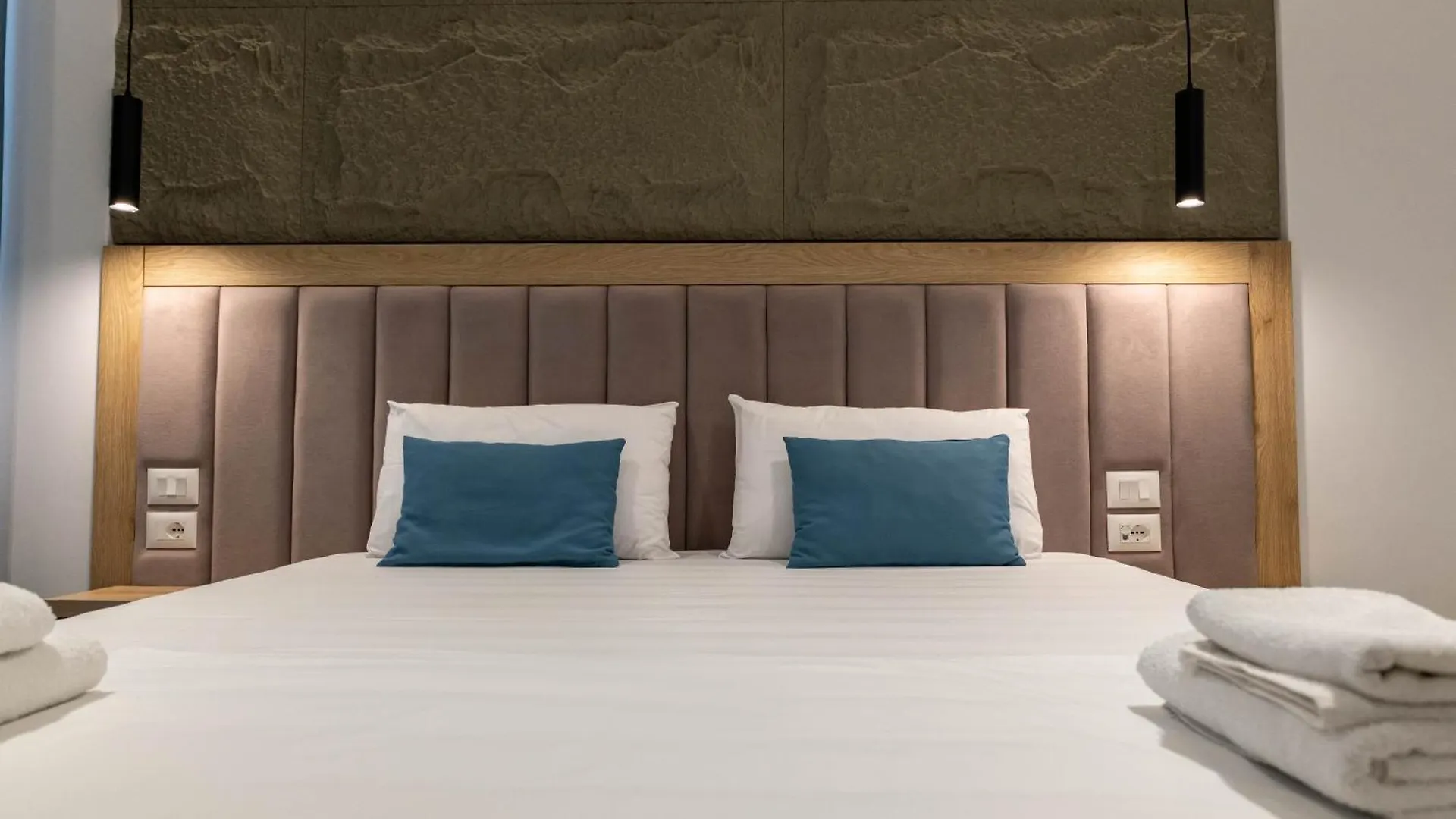 Monel Hotel Ksamil