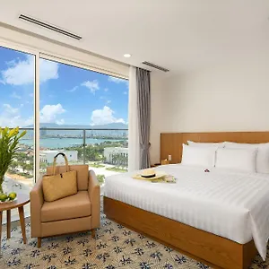 Lamanga & 4*, Da Nang Vietnam