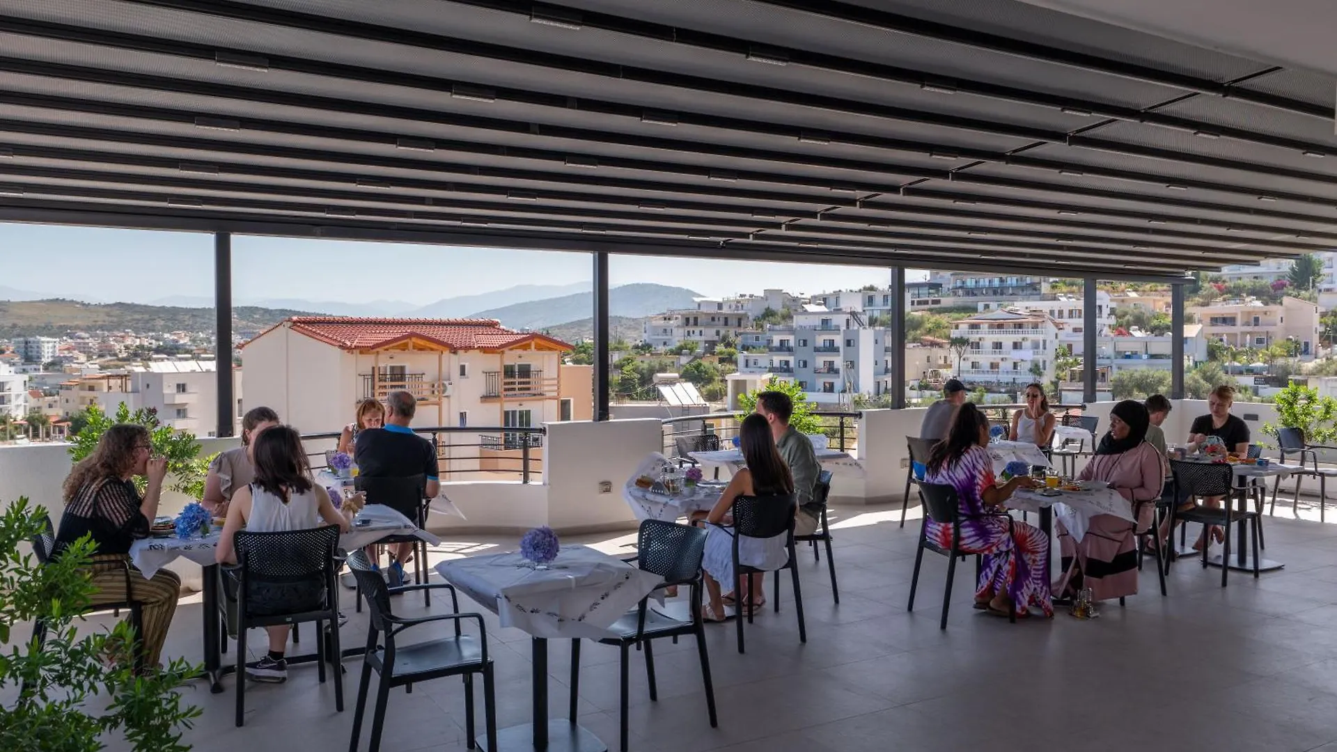 ****  Monel Hotel Ksamil Albania
