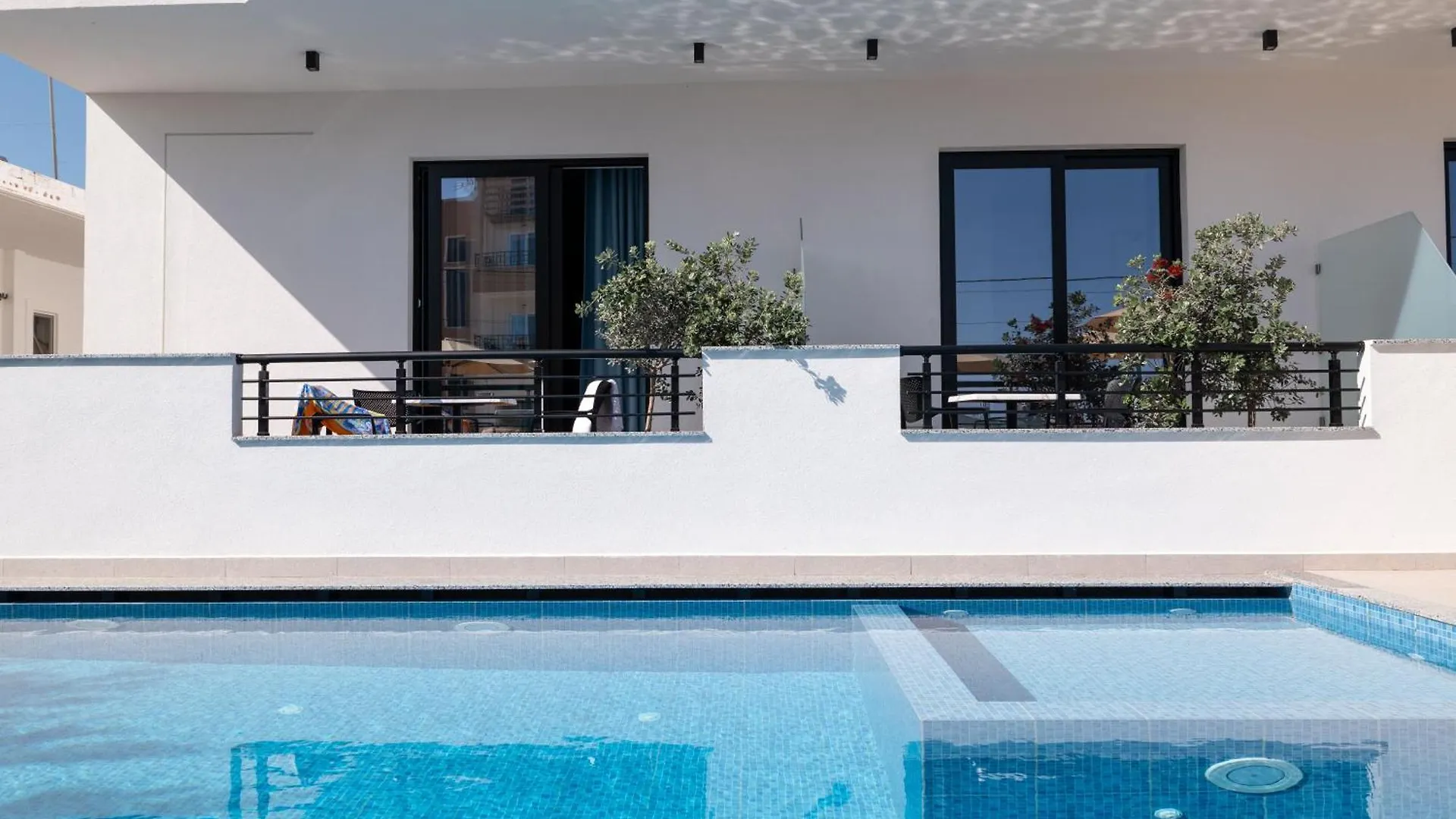 Monel Hotel Ksamil 4*,  Albania