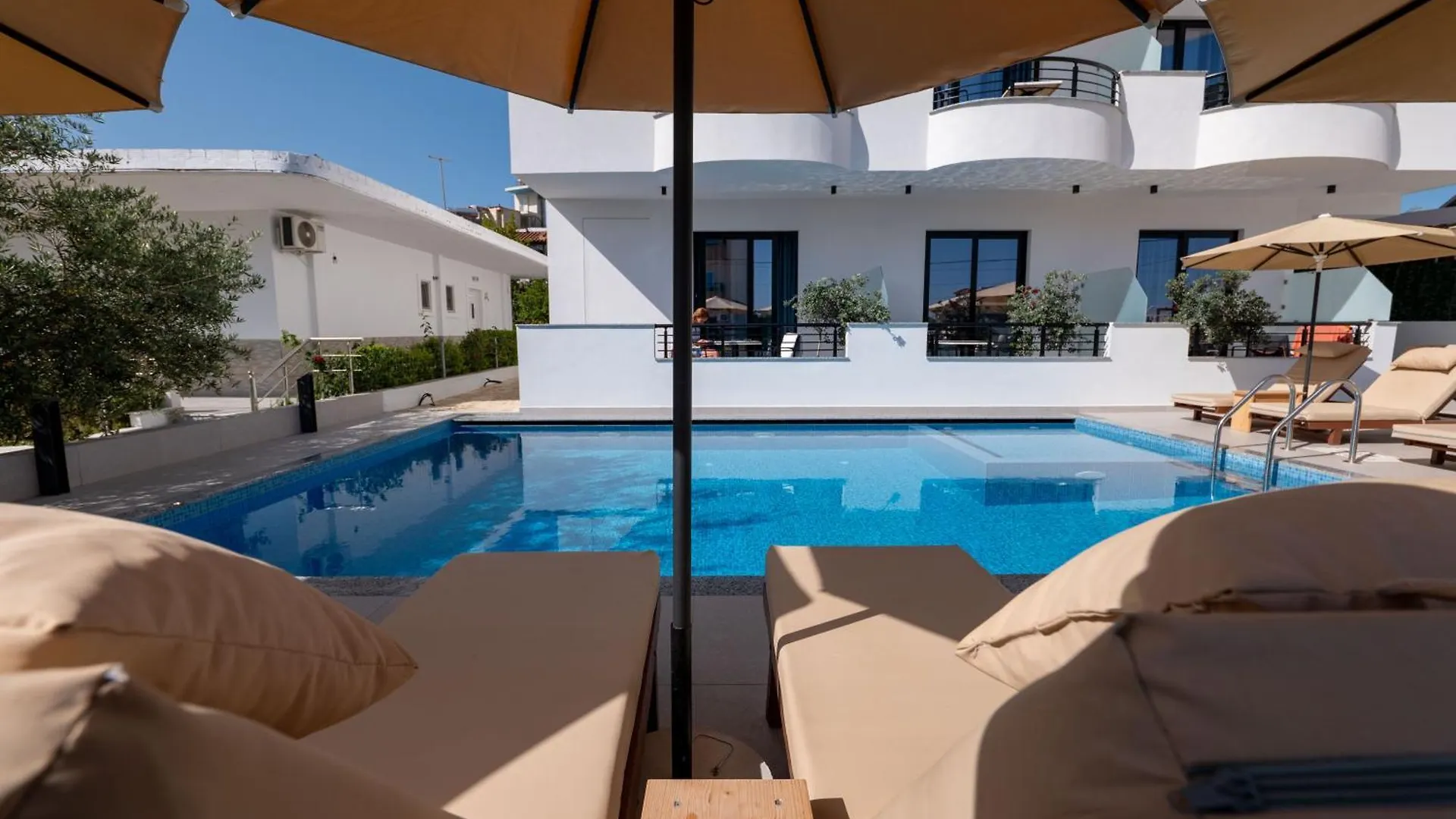 Monel Hotel Ksamil 4*,  Albania