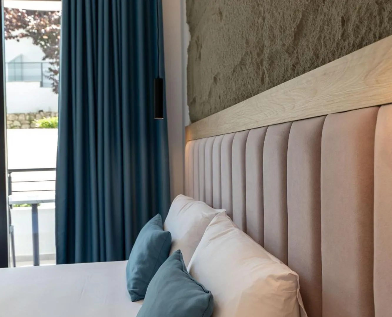 Monel Hotel Ksamil