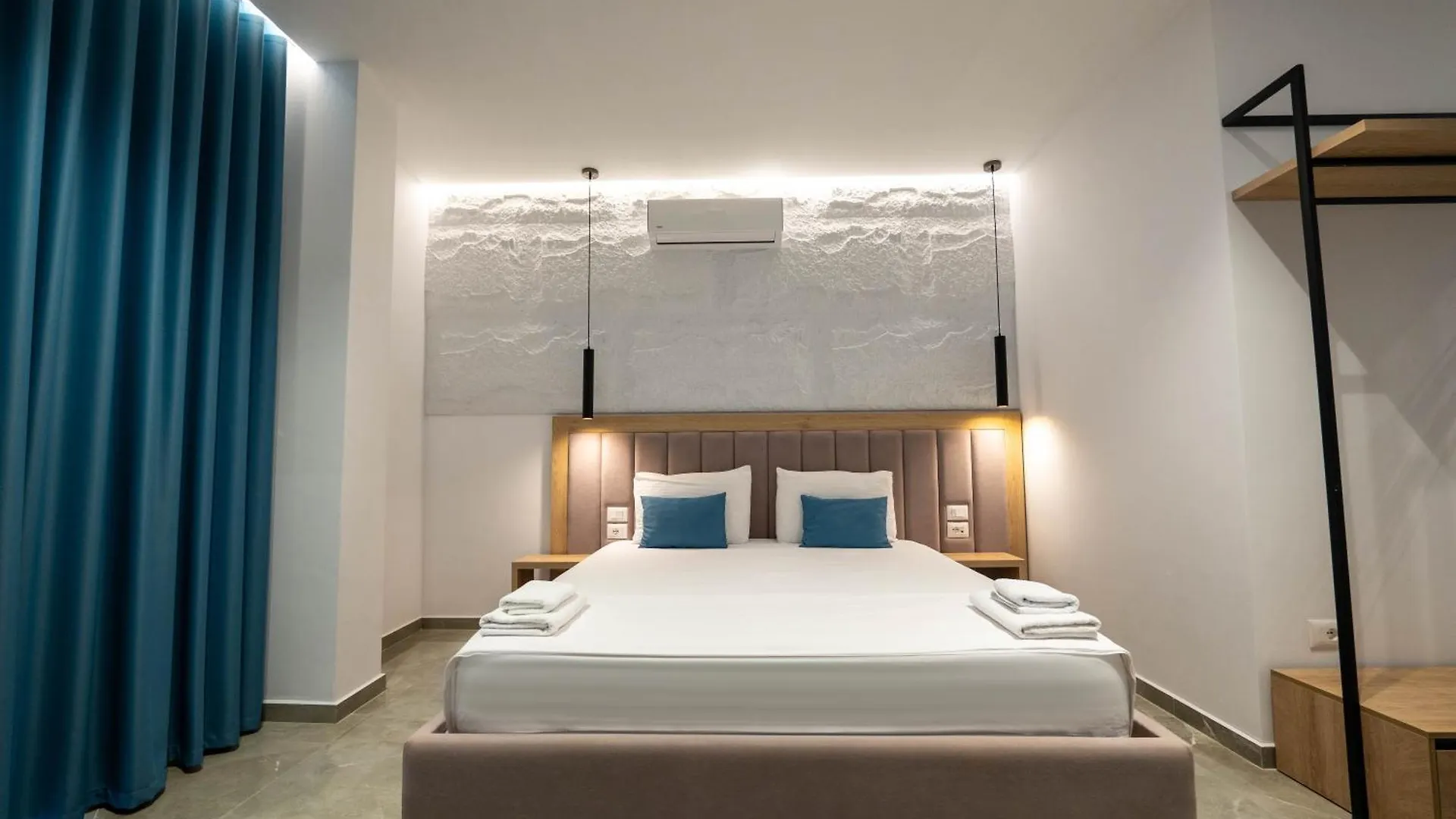 Monel Hotel Ksamil