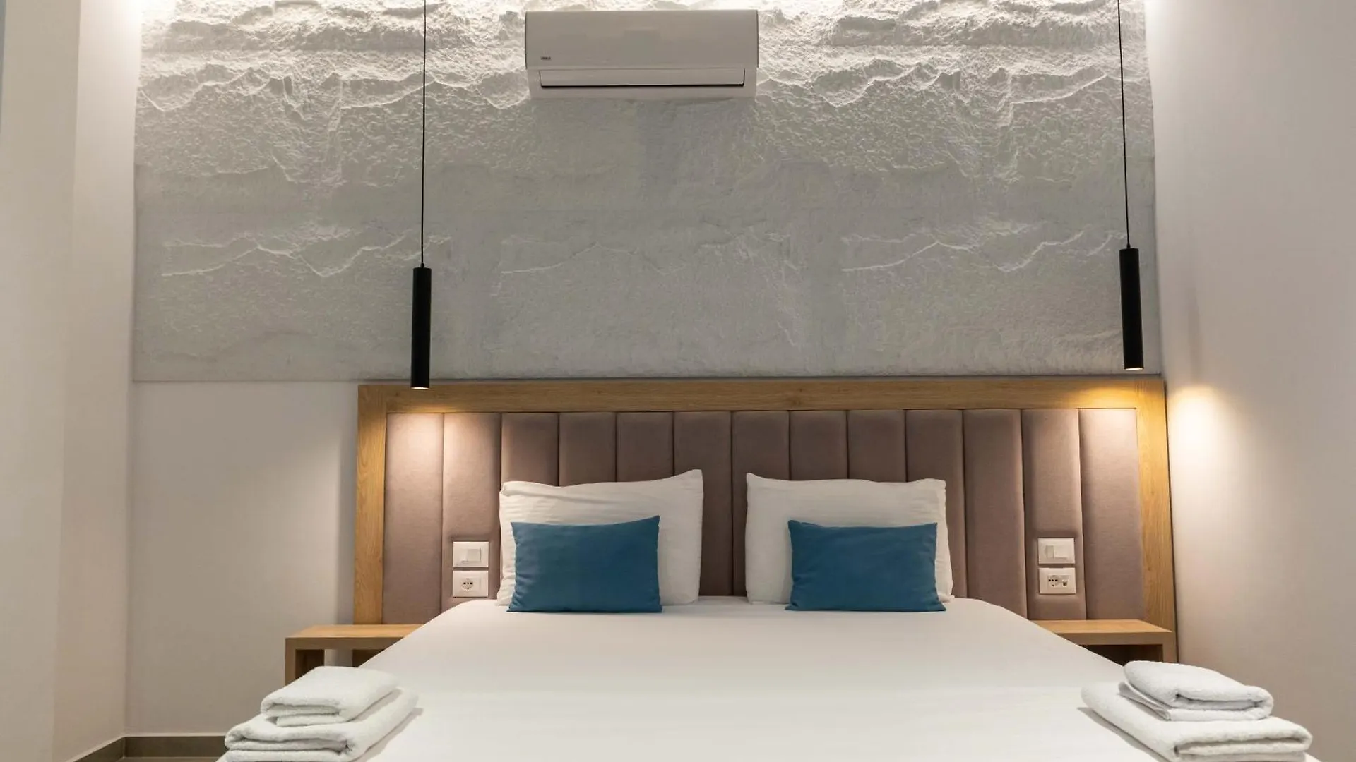 Monel Hotel Ksamil 4*,  Albania