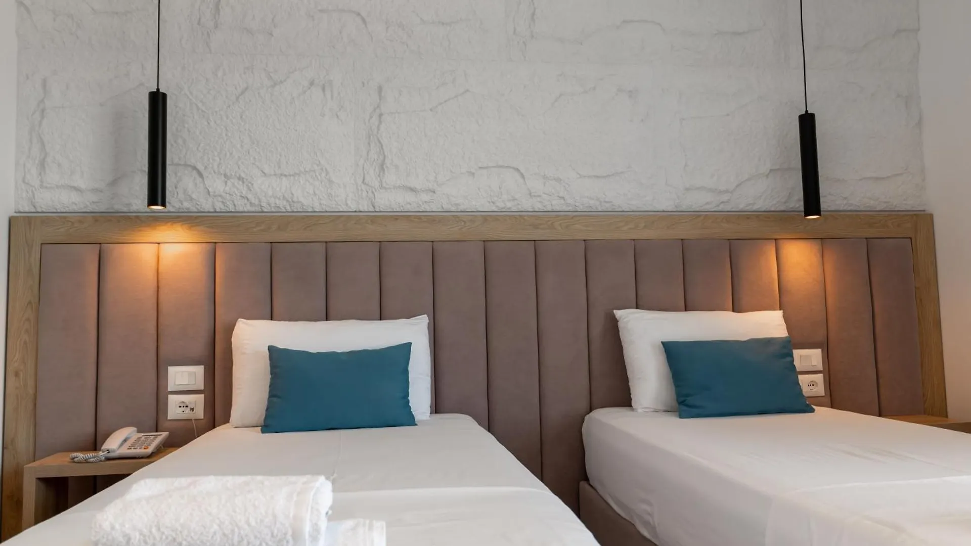 Monel Hotel Ksamil