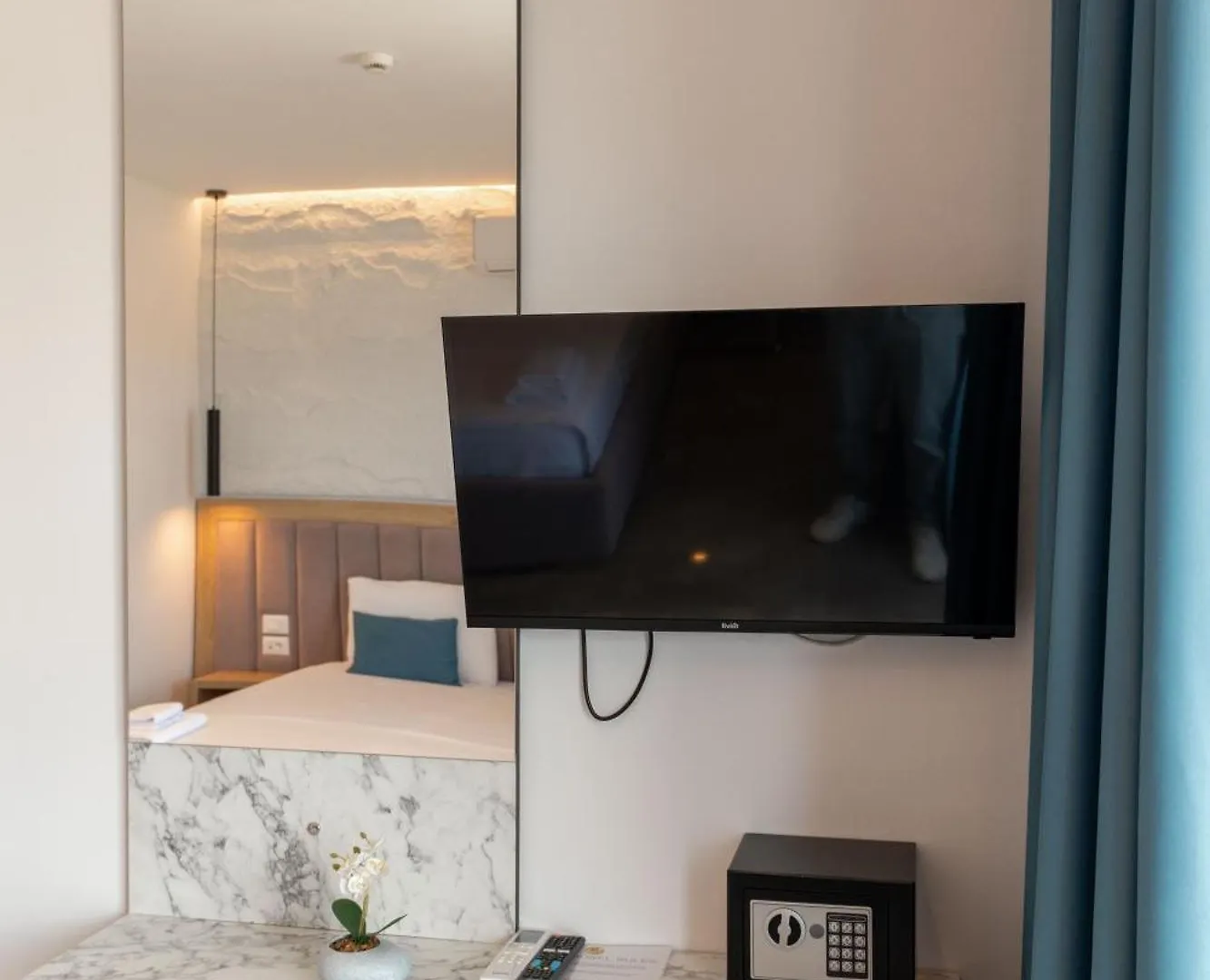 Monel Hotel Ksamil 4*,