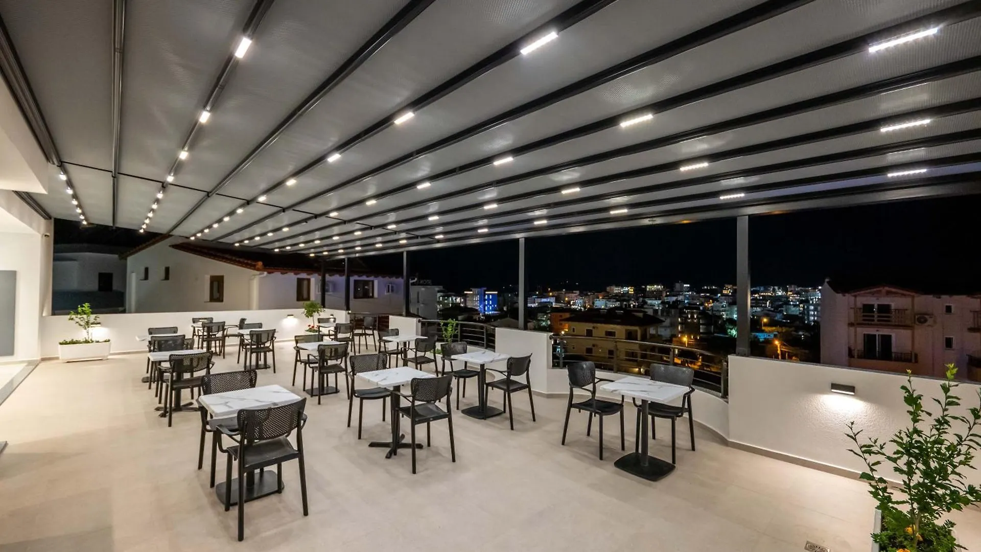 Monel Hotel Ksamil