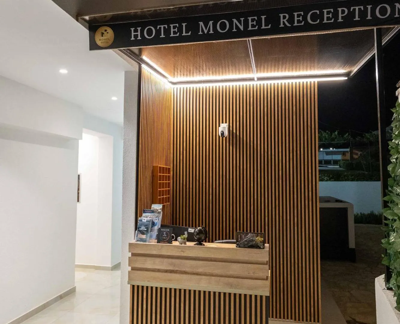 Monel Hotel Ksamil