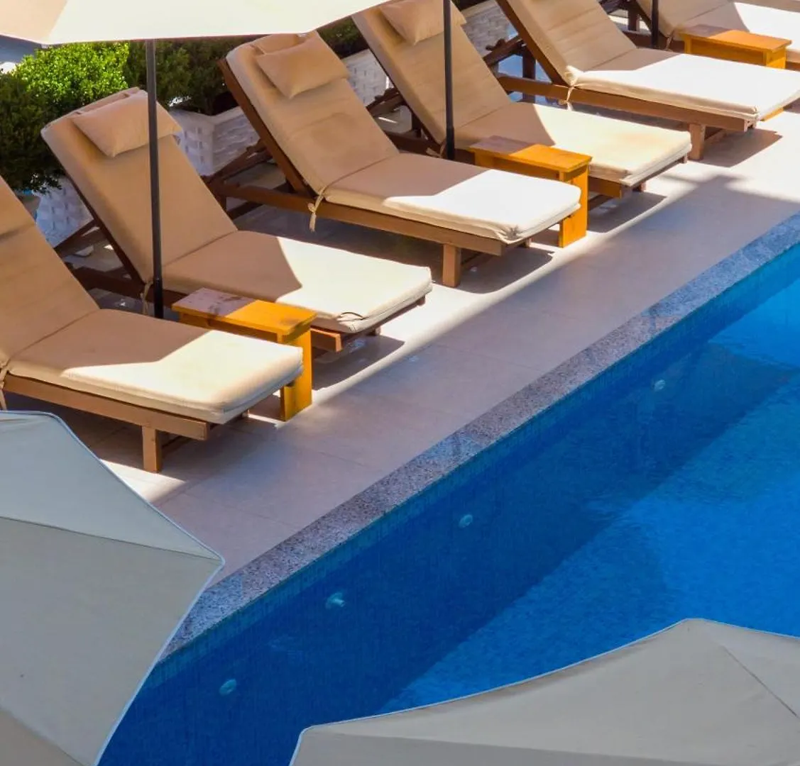 Monel Hotel Ksamil